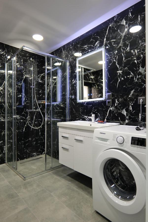 Iphigenia Luxury Flat Lägenhet Sarandë Exteriör bild