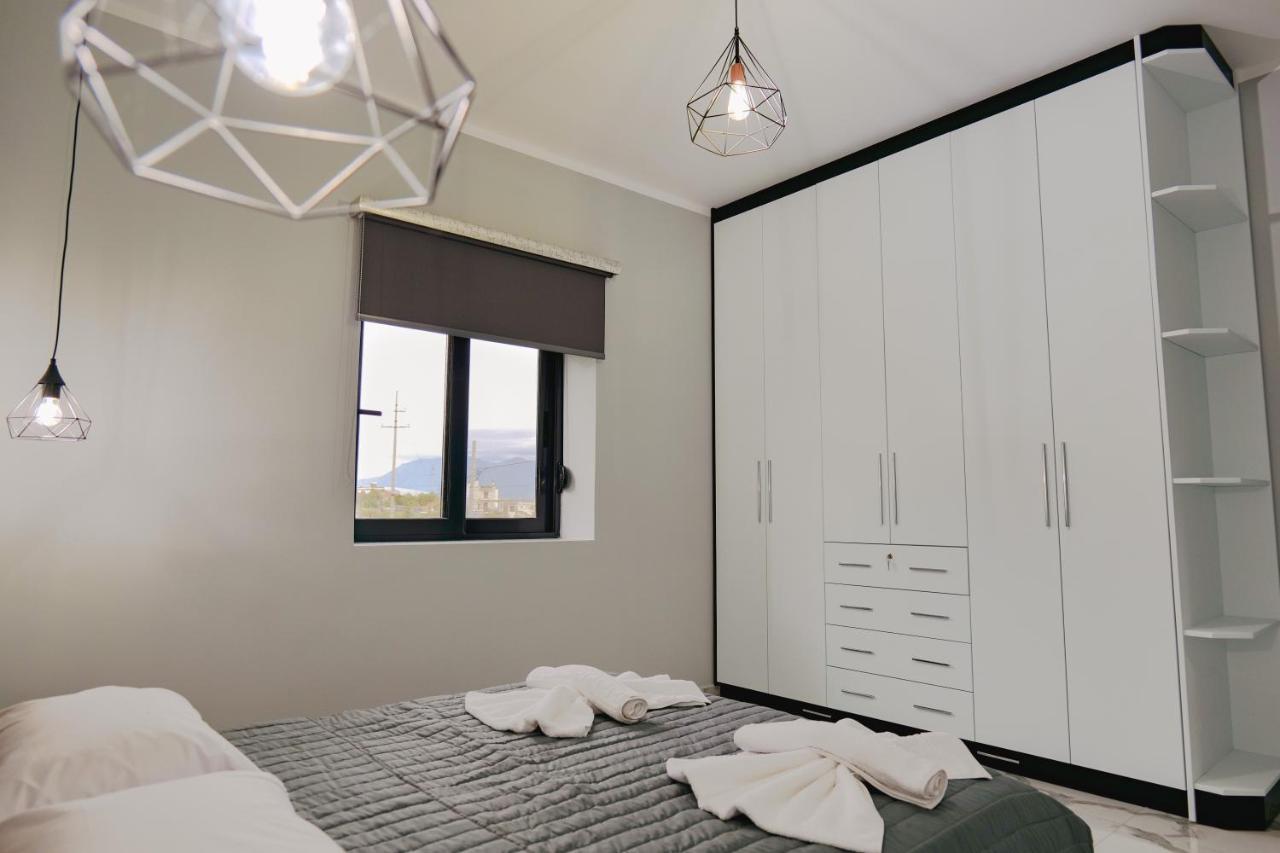 Iphigenia Luxury Flat Lägenhet Sarandë Exteriör bild